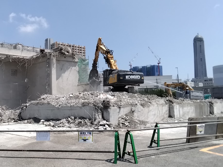 本港地区くん蒸上屋解体工事